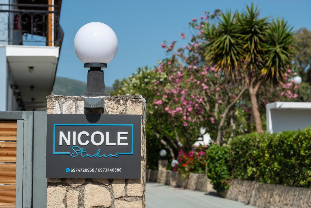 לגאנאס Nicole Studios מראה חיצוני תמונה